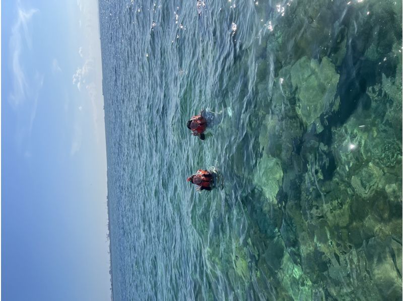 【宜野湾港码头出发】1小时空手浮潜珊瑚天堂毛巾及淋浴免费の紹介画像