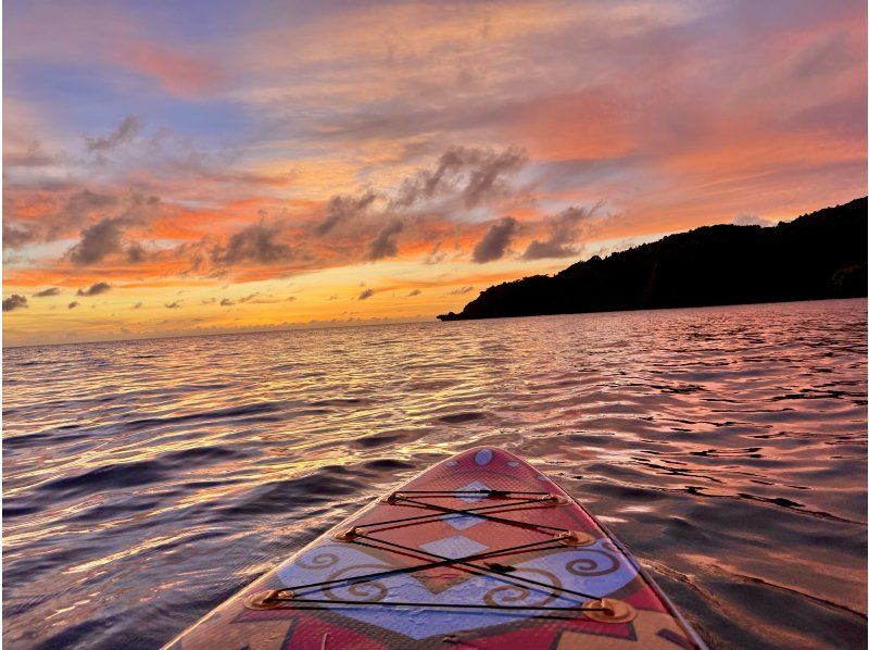 [Ishigaki Island | Sunset SUP] Spectacular aerial photography with a 5K drone! A special sunset experience & free photo dataの紹介画像