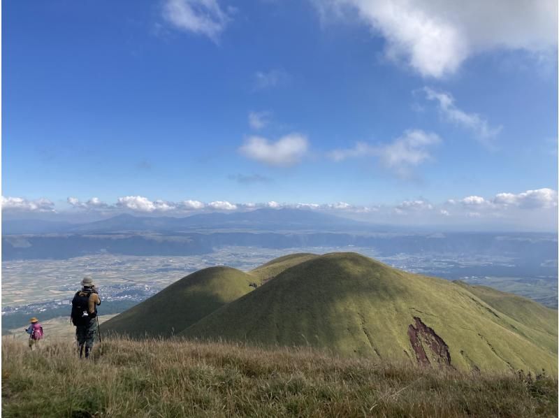 [Kumamoto/Aso] 8/9 and 24 will be held. Morning hike to Mt. Kishima. Recommended for first timers. Guided tour included.の紹介画像