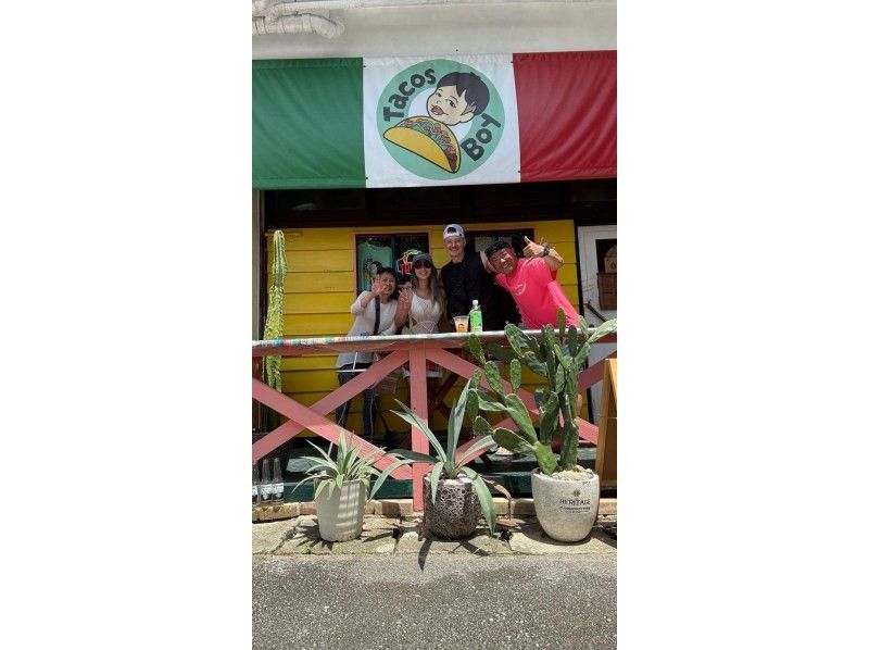 Sugarcane harvesting experience & popular sea turtle snorkeling tourの紹介画像