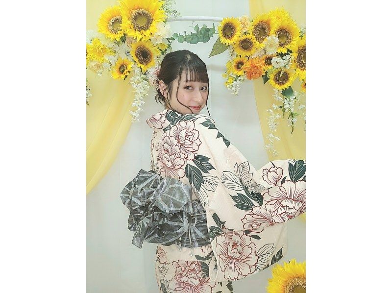 【東京・浅草】女性浴衣レンタルプラン￥5,000　ヘアセットも付いたトータルコーディネイトをお楽しみください！の紹介画像