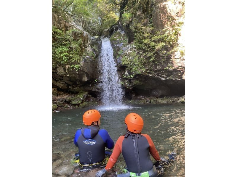 [Shizuoka/Fuji] Thrilling! Recommended for experienced people ♪ Half-day canyoning experience tour at the foot of Mt. Fuji!の紹介画像