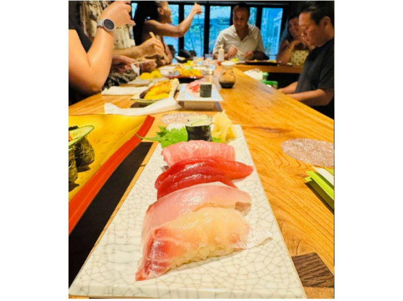 【京都】サムライの雰囲気溢れる本格寿司握り体験 の紹介画像
