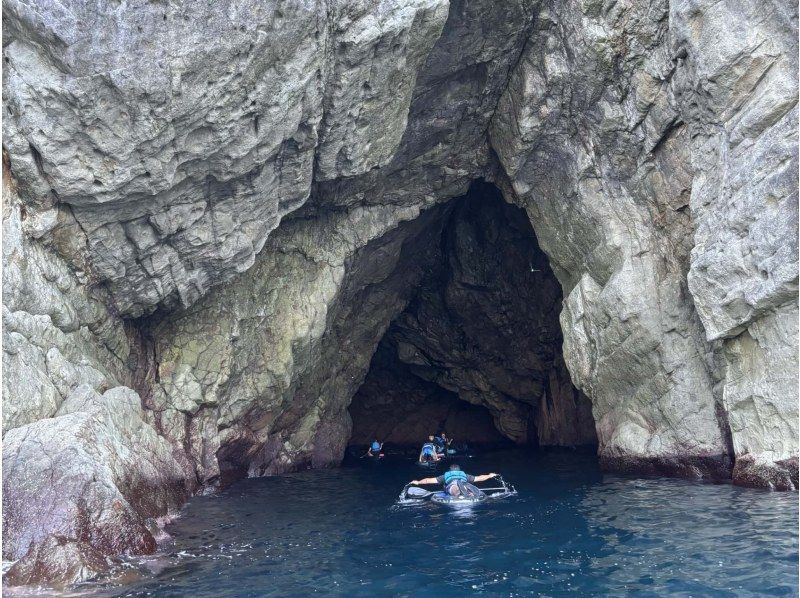 [Hokkaido, Shakotan, Yoichi] Blue Cave SUP Tour | Drone photography includedの紹介画像