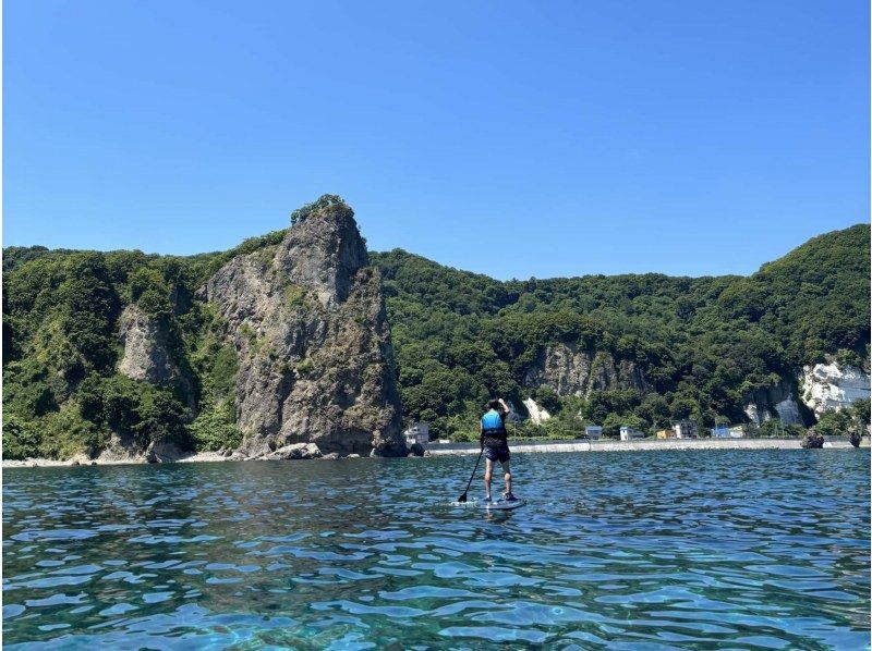 【北海道・積丹・余市】青の洞窟サップツアー｜ドローン撮影付きの紹介画像