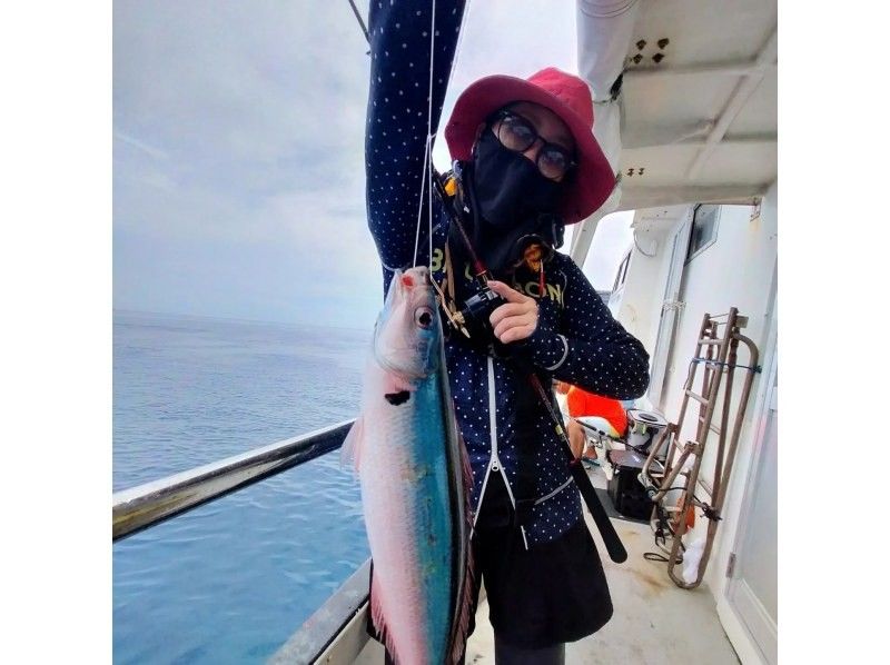 [沖繩・那霸]那霸三重城港出發包船，享受釣魚、浮潛、BBQ等樂趣（距離遊輪碼頭5分鐘）の紹介画像