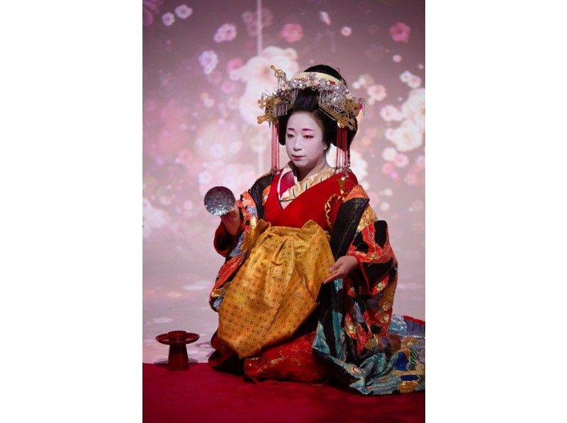 [京都、乌丸]青田汤×灯光表演“无限之时”小座敷游玩体验の紹介画像