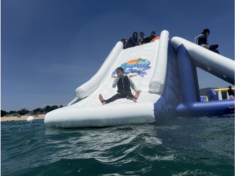 [Wakayama Kataonami Beach] Jump, run and swim in the sea! Giant athletics! (Participants must be 6 years old and older) 50 minute shift systemの紹介画像