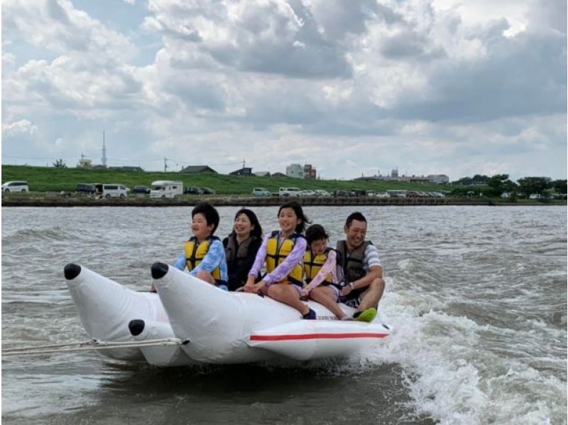【関東/東京/千葉】＊バナナボート体験＊ 夏の定番マリンスポーツ！［スリル×爽快感］初心者も◎お手頃アクティビティ☆ ファミリー・カップル・の紹介画像