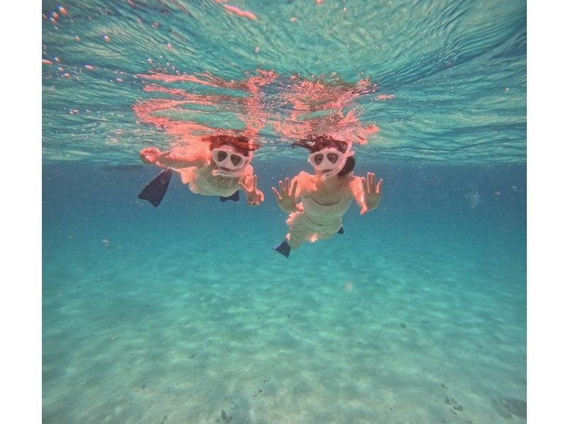 【石垣島・午前8:00〜ボート】幻の島上陸＆2ポイントシュノーケリングツアー〈ドローン・GoPro撮影付き〉の紹介画像