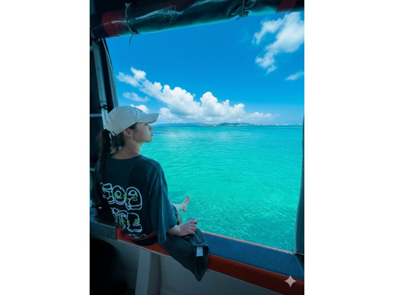 【이시가키 섬 &bull; AM8:00 &bull; 보트】 환상의 섬 드론 촬영 &bull; 산책 & 2 포인트 바다 거북 &middot; 산호 스노클링 투어 <드론 &bull; GoPro 촬영 포함>の紹介画像