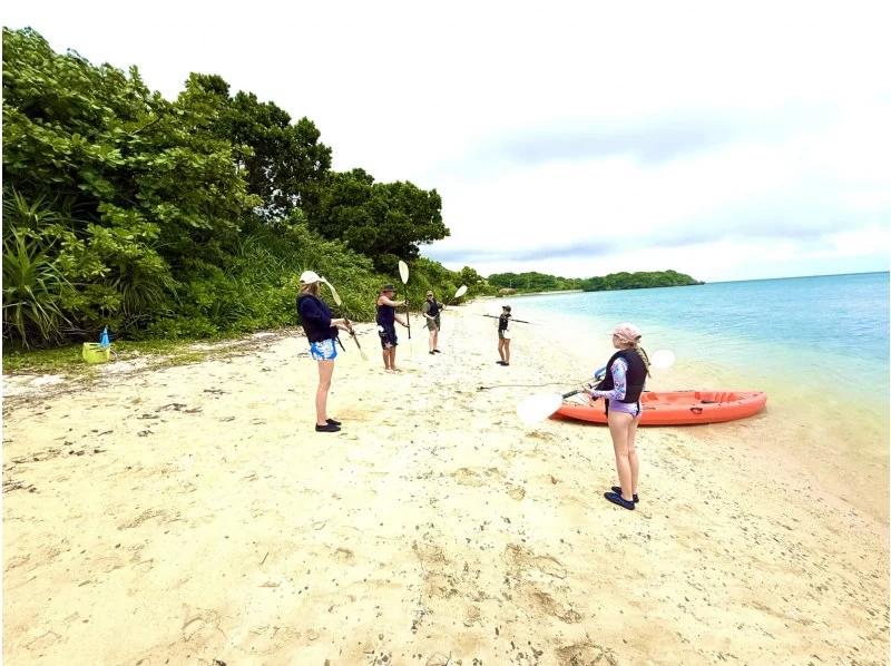 [Ishigaki Island SUP & Kayak Experience] Come empty-handed & same-day registration OK! Relax on a private beach! Showers, toilets and parking available! Photo data gift!の紹介画像
