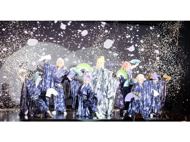 【东京新宿】轻松体验传统艺能！在特设座位观看人气戏剧和舞蹈表演！附赠纪念照和一杯饮品の紹介画像