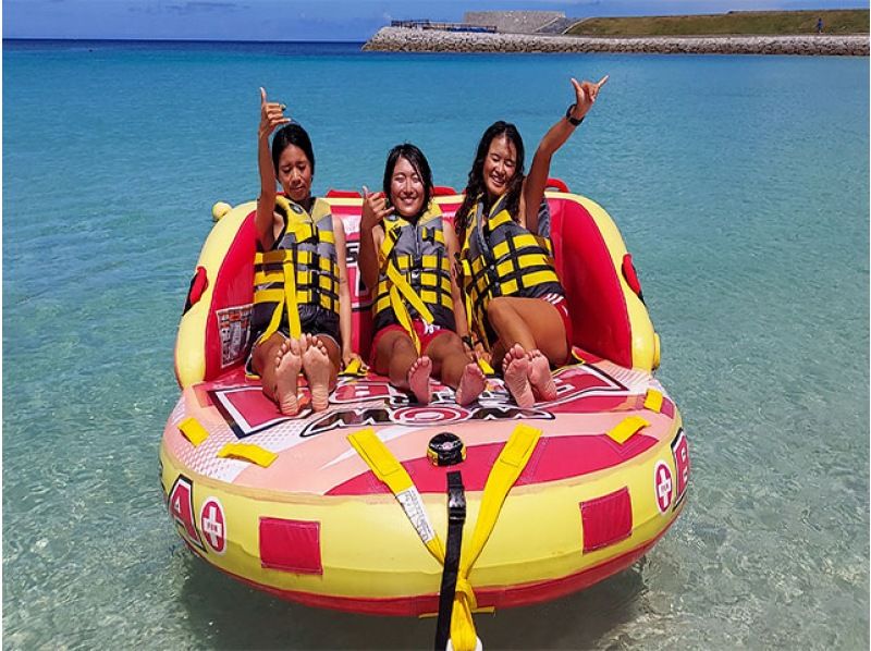 [Okinawa, Ginowan] Definitely a great deal on a tropical beach! Enjoy the ocean in luxury! Snorkel + 1 tube menu of your choice set plan! Same-day reservations welcomeの紹介画像
