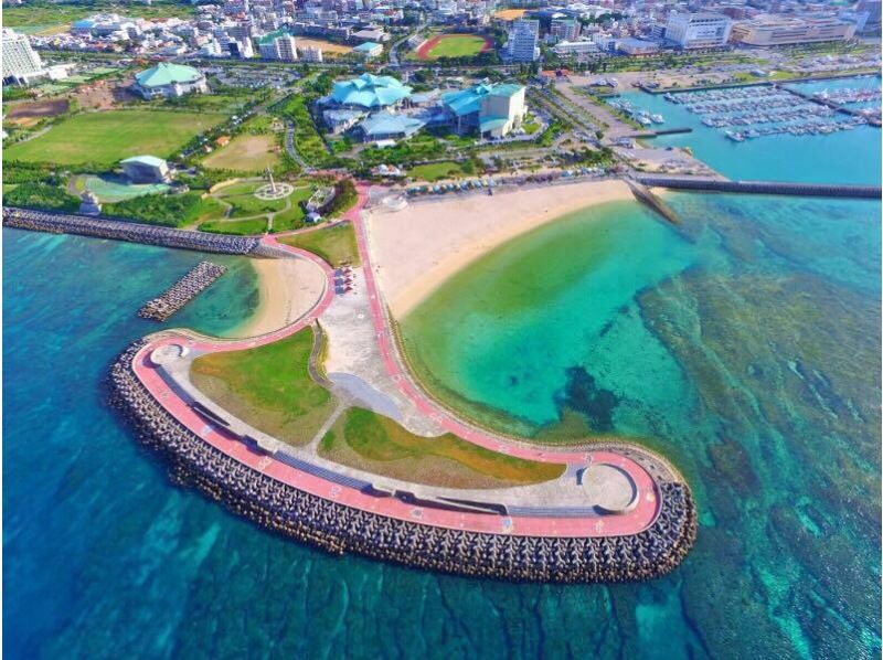 [Okinawa, Ginowan] Definitely a great deal on a tropical beach! Enjoy the ocean in luxury! Snorkel + 1 tube menu of your choice set plan! Same-day reservations welcomeの紹介画像