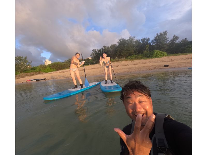 Same-day reservations accepted! Meeting at 5pm on the beach, Blue Cave Snorkeling [Okinawa, Onna Village]. 50 free GoPro photos. Brother Lau's shop!の紹介画像
