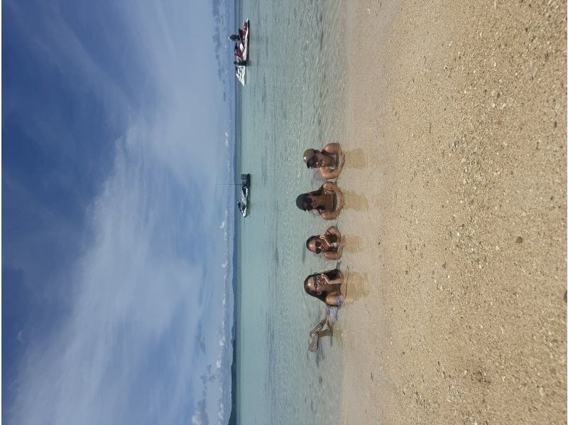 [Okinawa Undersea Road] 100 minutes: Jet ski tour to a remote uninhabited island!の紹介画像