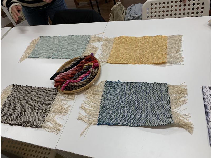 [Kyoto, Kinkakuji area] Experience traditional crafts with a Nishijin weaving workshop tour and hand weaving experienceの紹介画像