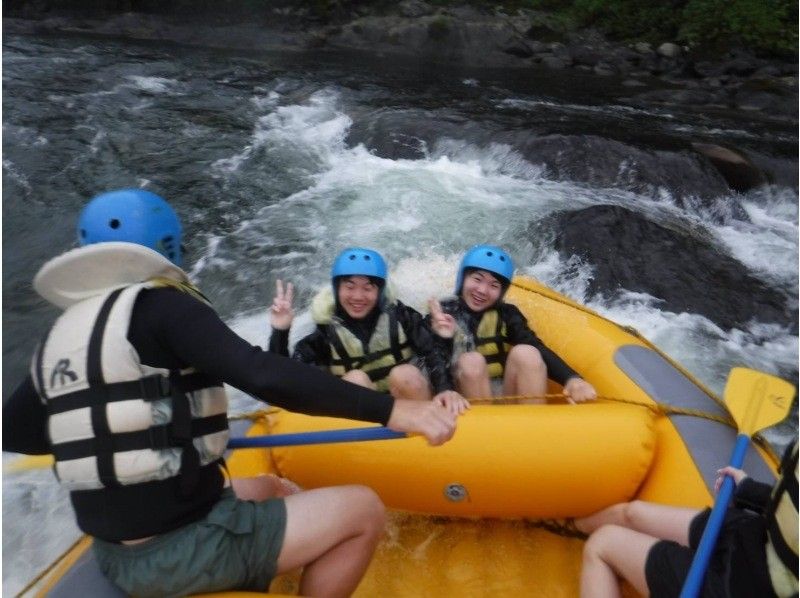 [Gifu Gujo Hachiman Nagara River] ☆25 years old and under only☆〈Supporting the Future Youth〉Campaign!! Rafting Tour AM Courseの紹介画像