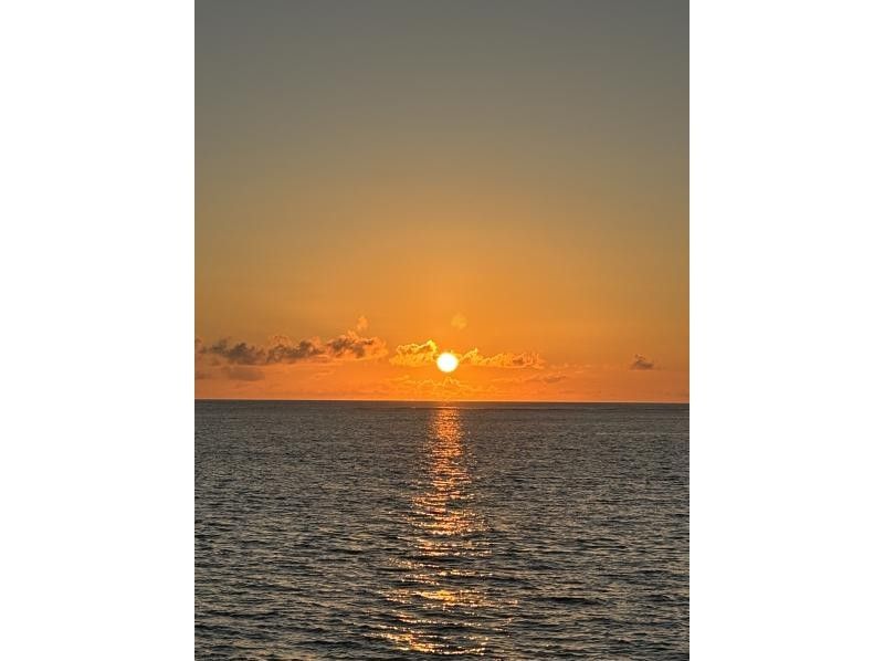 [Okinawa Nanjo] Sunrise Sea Kayaking - A relaxing retreat experience bathed in the morning sunの紹介画像