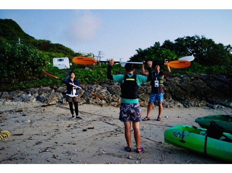 [Okinawa Nanjo] Sunrise Sea Kayaking - A relaxing retreat experience bathed in the morning sunの紹介画像