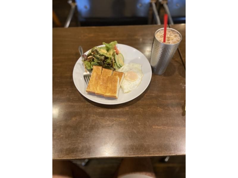[Osaka Castle and Karahori Shopping Street] Sightseeing and Food Tour with Ceramic Art <6-hour course>の紹介画像