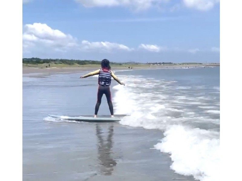 【千葉・九十九里】　夏休み！子供　サーフィン. 家族みんなでもOK！太東海水浴場ではじめてのサーフィン体験 or 初心者(1～2回経験 )！の紹介画像