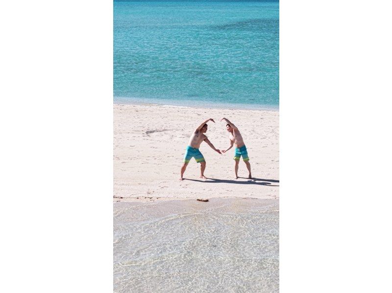 【宮古島】船で行くユニの浜ツアー！当日予約歓迎♪ 久松で生まれ育った船長によるツアー ！プロカメラマンによるドローン撮影も♪♪の紹介画像