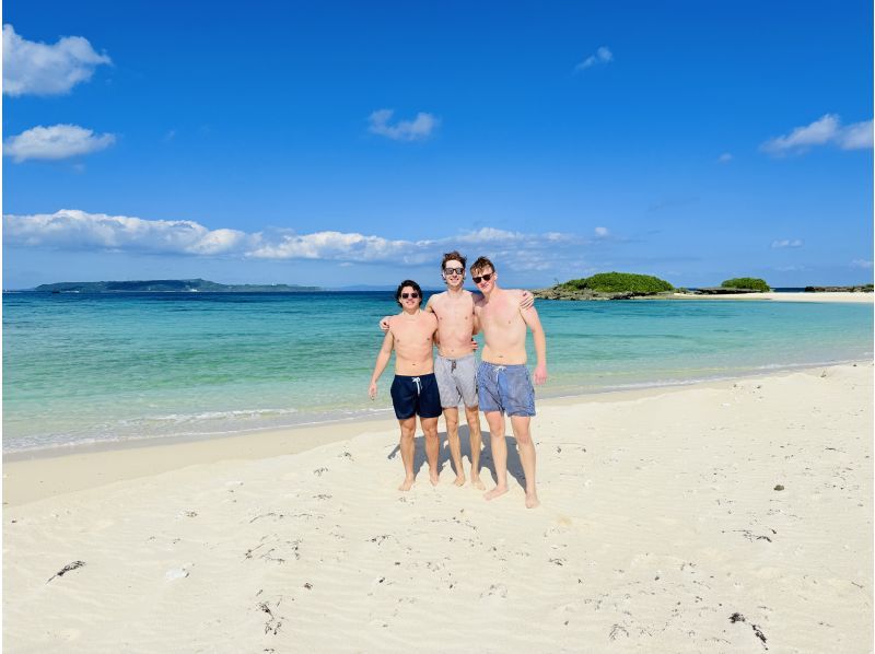 【沖縄・海中道路】免許なしOK：ジェットスキーで行く！無人島秘境たっぷり堪能ツアー！180分☆の紹介画像