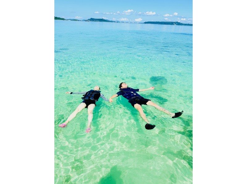 【沖縄・海中道路】免許なしOK：ジェットスキーで行く！無人島秘境たっぷり堪能ツアー！180分☆の紹介画像