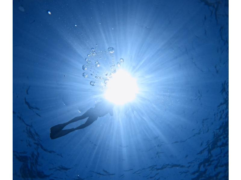 【沖繩海底之路】無需駕照，體驗水上摩托車！盡情體驗無人島的隱密之美！ 180分鐘☆の紹介画像