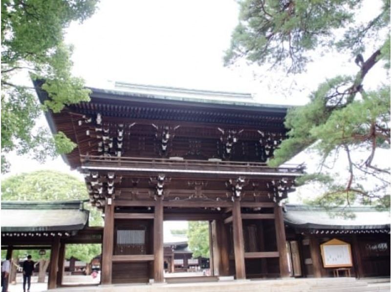 年に2度のお出まし！新年皇居一般参賀＆新年初詣と新春お買い物バスツアー　～ホテルランチ付～【029029-1482】の紹介画像