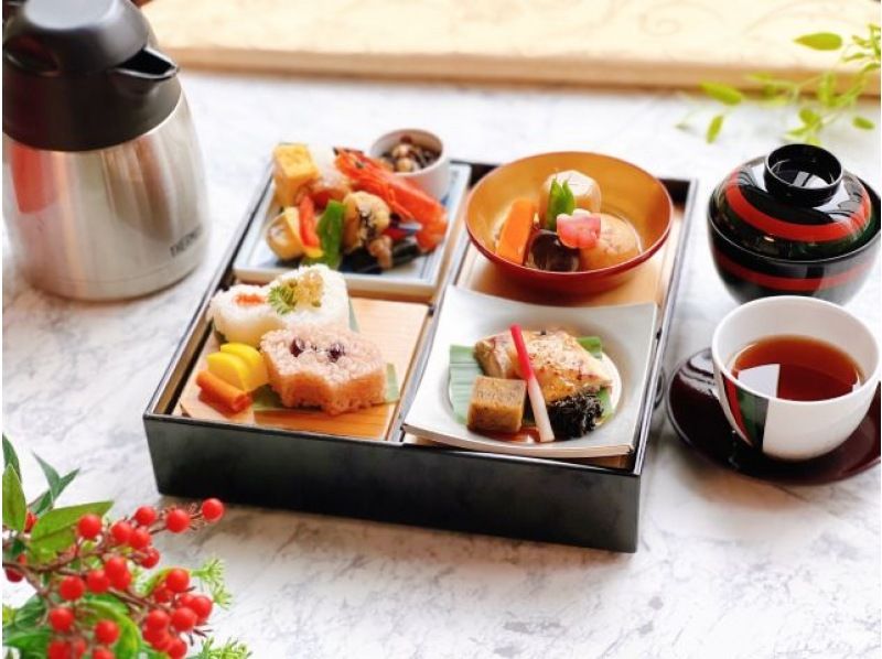 まるで都心の京都「九品仏浄真寺」＆都内を彩る紅葉スポットめぐりバスツアー ～和食御膳のご昼食付～【029029-1524】の紹介画像