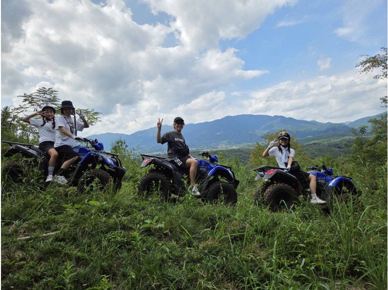  【岡山・美作】日本最長クラス約２０ｋｍの林道・山道90分コース！免許不要＆手ぶらOKのバギー体験 ！お子様からお年寄りまで楽しめます！の紹介画像