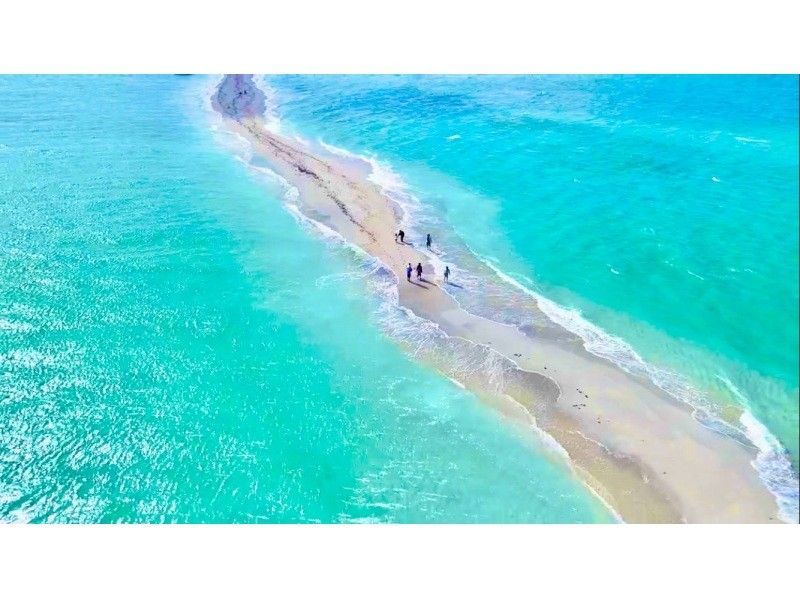 川満港発?【ユニの浜?️上陸クルーズ?️宮古ブルーの海に浮かぶ幻の砂浜へ！sns映え間違いなし?！3歳以下のお子様無料の紹介画像