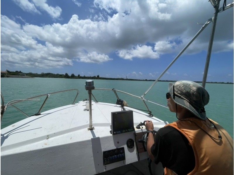 【ユニの浜上陸クルーズ】　宮古ブルーの海に浮かぶ幻の砂浜へ！　SNS映え間違えなし！ 3歳以下のお子様無料の紹介画像