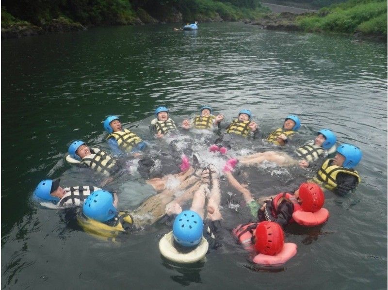 [Gifu, Nagara River, Rafting] ⭐︎Singles Only⭐︎River Party☆Rafting & BBQの紹介画像