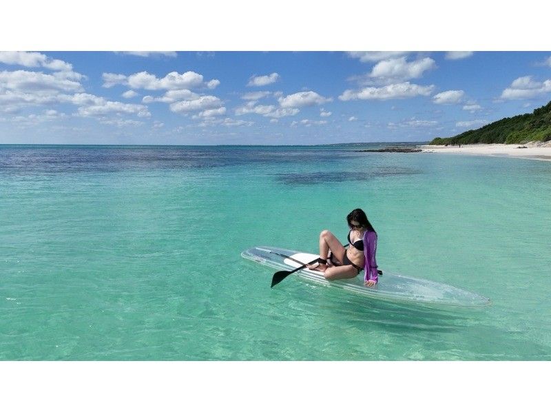 【沖縄・宮古島】クリアサップor定番SUP選べる海上リラックスプラン！貸切プランにも変更可！！ドローン撮影！の紹介画像