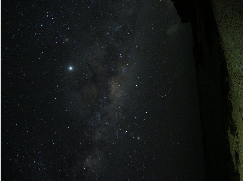 SALE！【沖縄・石垣島】プライベートビーチから見る日本初星空保護区に認定された星空観賞ツアーの紹介画像