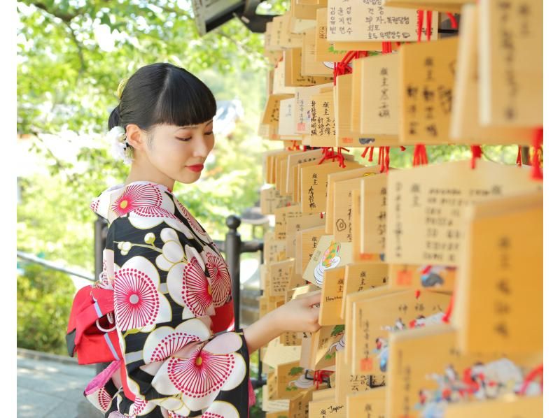 [Kyoto, Kiyomizu-dera Temple] Private photo shoot in kimono around Kiyomizu-dera Templeの紹介画像