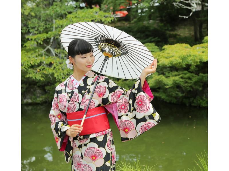 [Kyoto, Kiyomizu-dera Temple] Private photo shoot in kimono around Kiyomizu-dera Templeの紹介画像