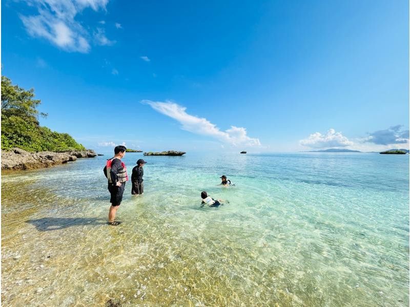 【沖縄・石垣島】カヤックに乗って川平湾のシークレットスポット・サンゴ礁＆熱帯魚の楽園・川平タバガーへ行こう！の紹介画像