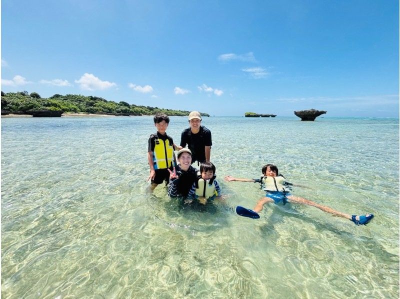 【沖縄・石垣島】カヤックに乗って川平湾のシークレットスポット・サンゴ礁＆熱帯魚の楽園・川平タバガーへ行こう！の紹介画像