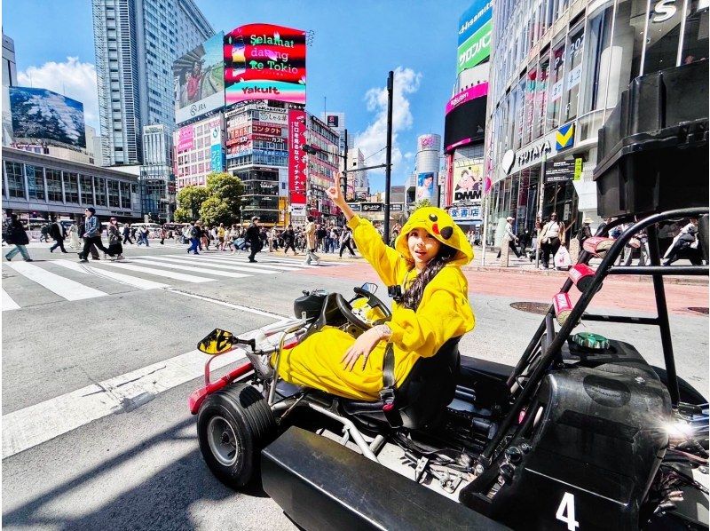[Tokyo, Minato Ward] Ride a go-kart through Tokyo Tower and Shibuya Scramble Crossing (60 minutes). Perfect for making memories with your family, couples, or friends!の紹介画像
