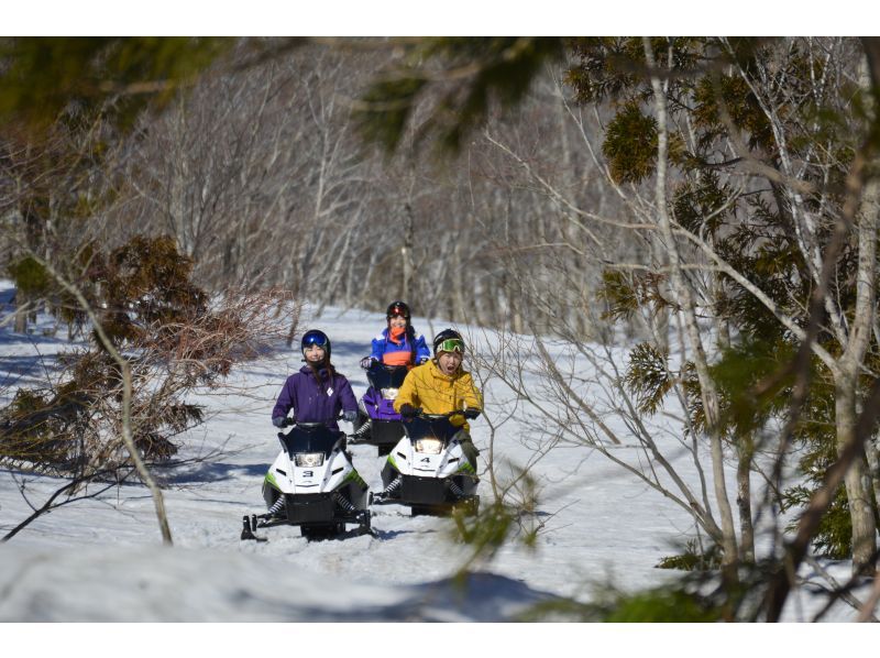 【岩手、北上市、雪地摩托車】沿著古老的林間小路，體驗刺激的旅程！雪地摩托車林間小路之旅の紹介画像