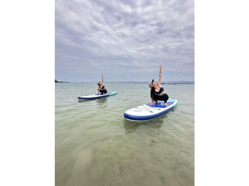 【和歌山･白浜】SUP＆スノーケリング、SUPだけでなく一緒にスノーケリングも楽しめるので、海の上の散歩とフィッシュウォッチングできます！の紹介画像