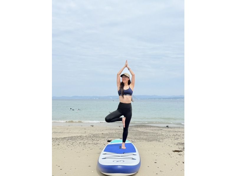 【和歌山･白浜】SUP＆スノーケリング、SUPだけでなく一緒にスノーケリングも楽しめるので、海の上の散歩とフィッシュウォッチングできます！の紹介画像