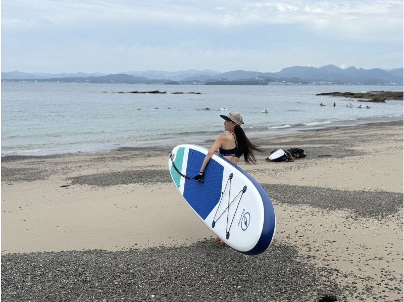 【和歌山･白浜】SUP＆スノーケリング、SUPだけでなく一緒にスノーケリングも楽しめるので、海の上の散歩とフィッシュウォッチングできます！の紹介画像
