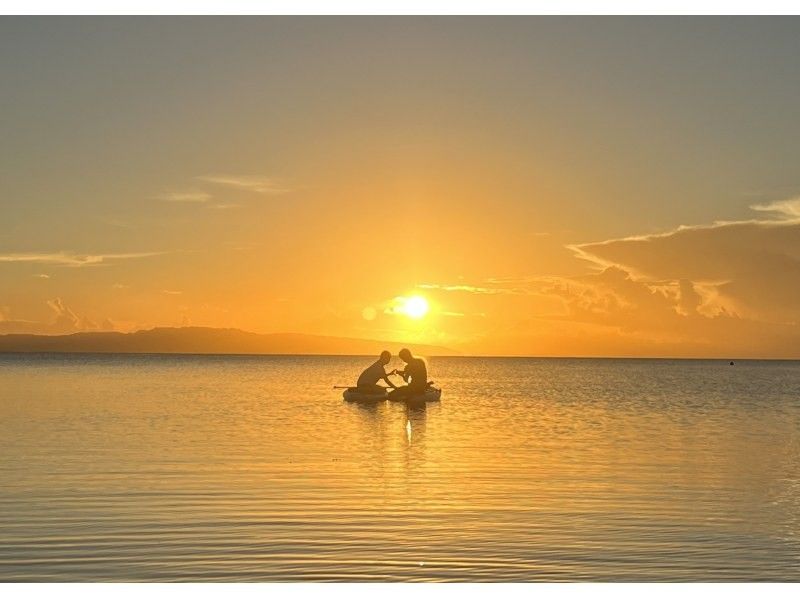 [Ishigaki Island Sunset SUP / Local Meeting Only Plan] Magic Hour Cruise with Spectacular Views / Reliable Support for Inexperienced Tourists / Photography Includedの紹介画像