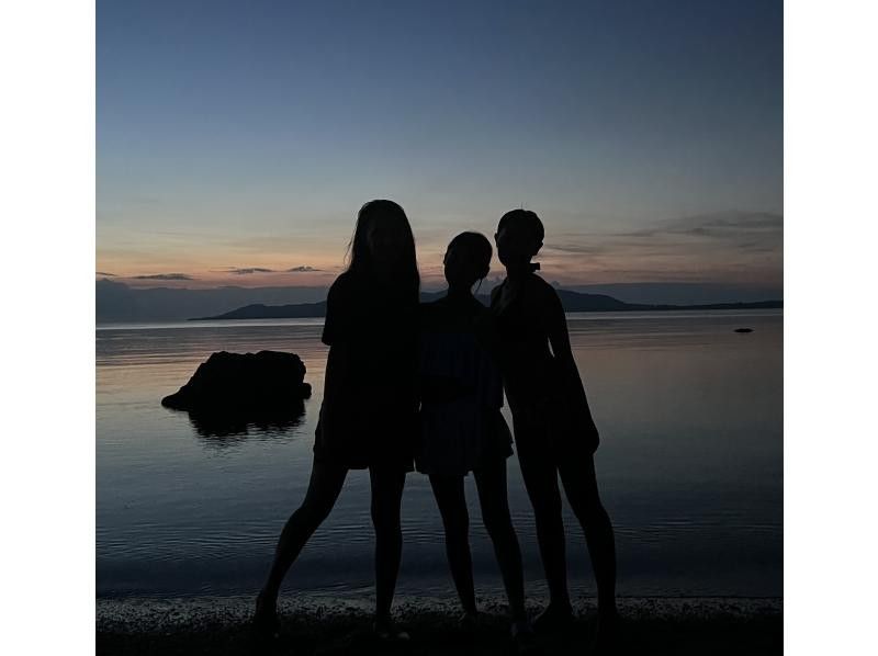 [Ishigaki Island Sunset SUP / Local Meeting Only Plan] Magic Hour Cruise with Spectacular Views / Reliable Support for Inexperienced Tourists / Photography Includedの紹介画像